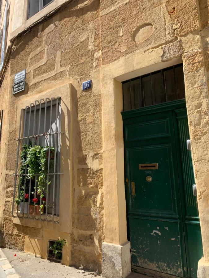 Le Madeleine Aix-en-Provence Exterior foto